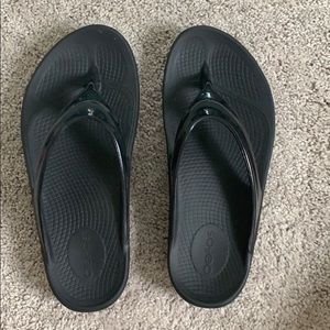 Oofos Black Sandals Size 39